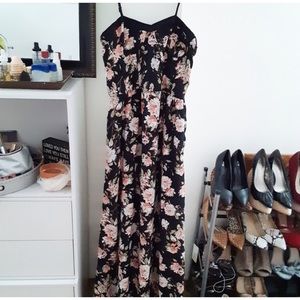 Beautiful floral long dress 👗👗